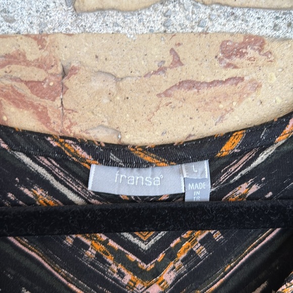 Fransa Black and Gold Short Sleeve Shirt - Picture 3 of 3